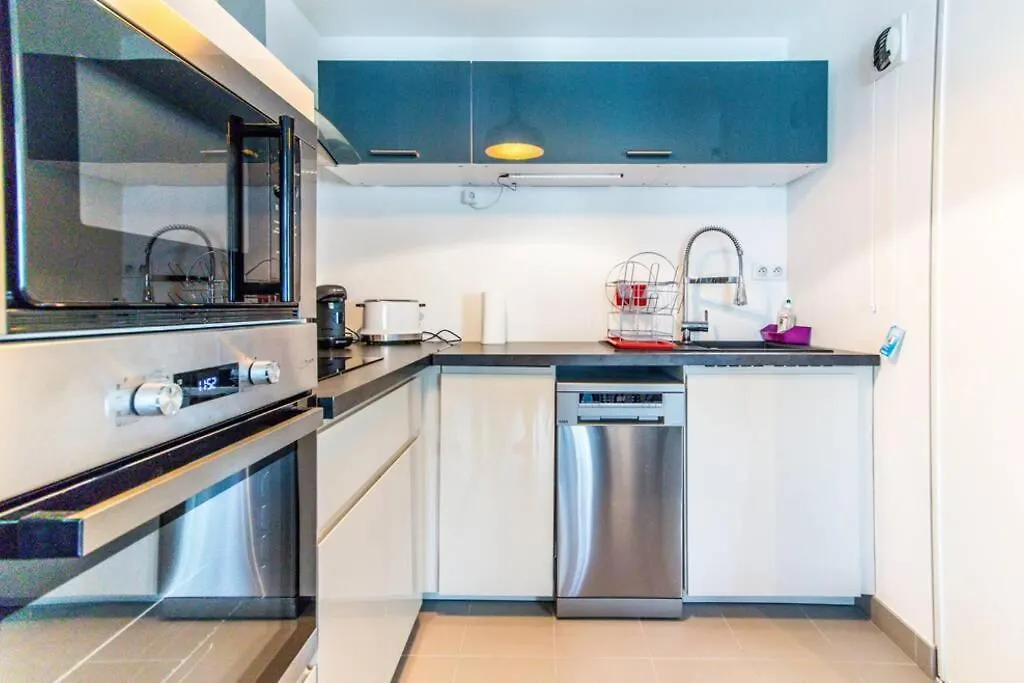 Appartement Haussmannien Type Loft, Climatise - Vieux-Port-Le Panier, Marseille 0*,