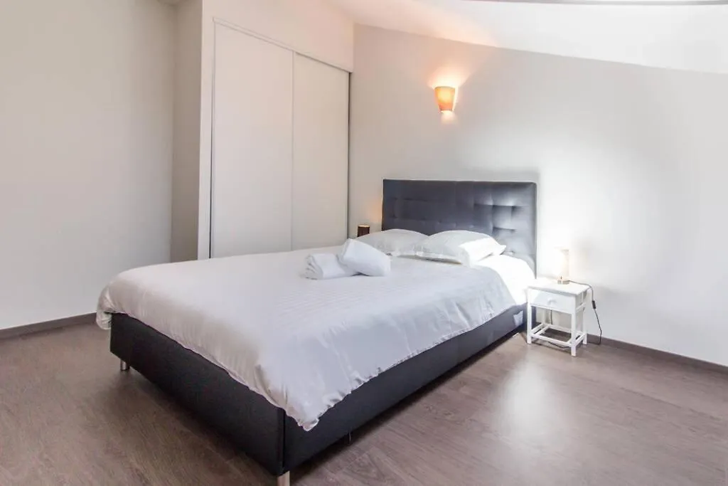 Apartment Appartement Haussmannien Type Loft, Climatise - Vieux-Port-Le Panier, Marseille France